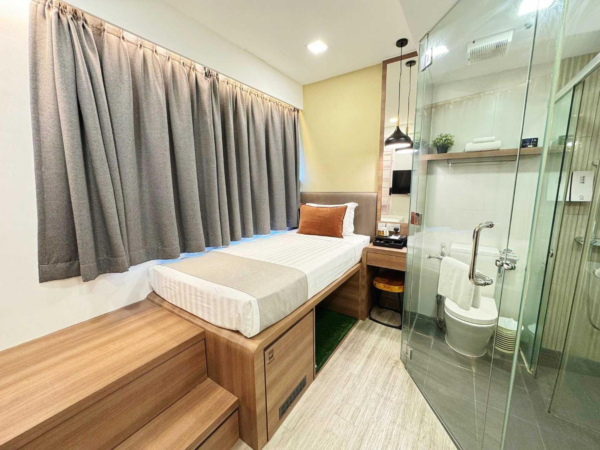 Champion Hotel